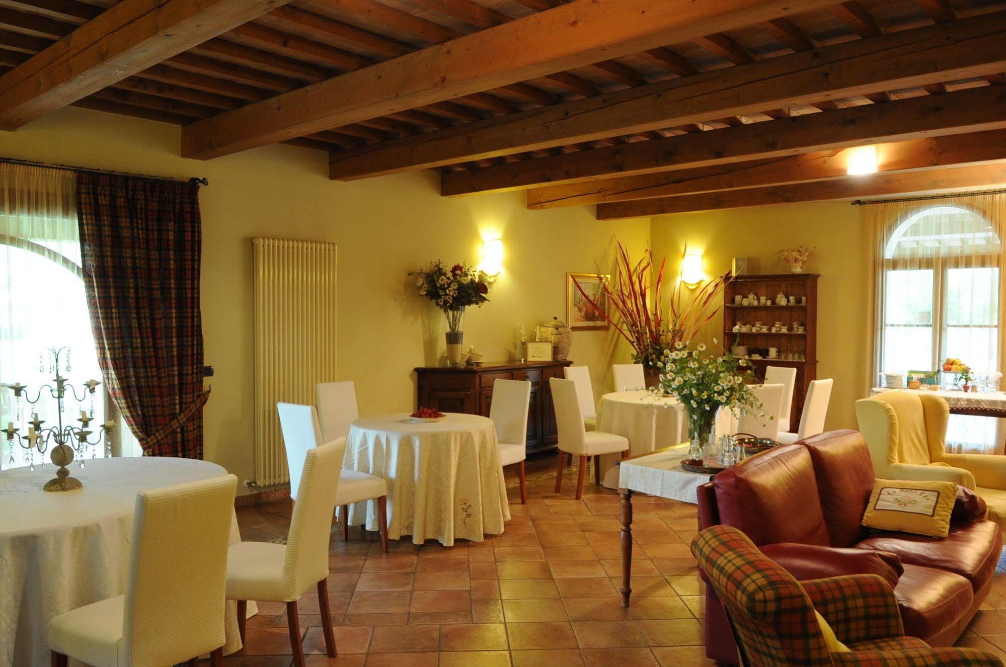 Villa Agriturismo La Rosa Tea Urbania Exterior foto